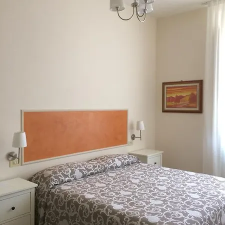Готель Stipino Лукка